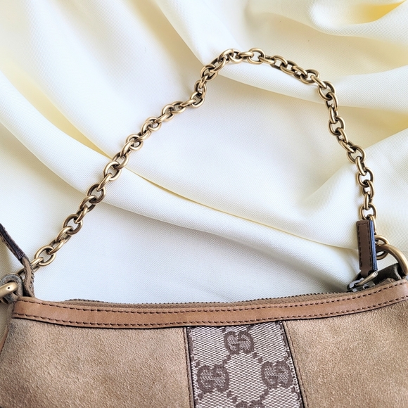 🍯GUCCI SUEDE CHAIN POCHETTE🍯 - Picture 9 of 12